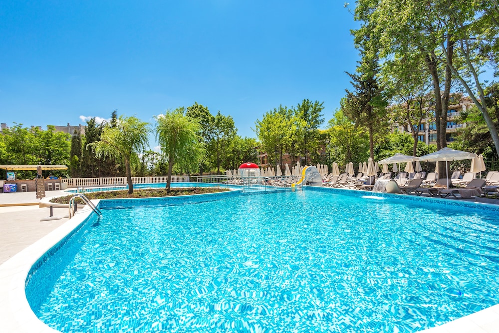 Festa Via Pontica — Pool in Pomorie, Burgas Region