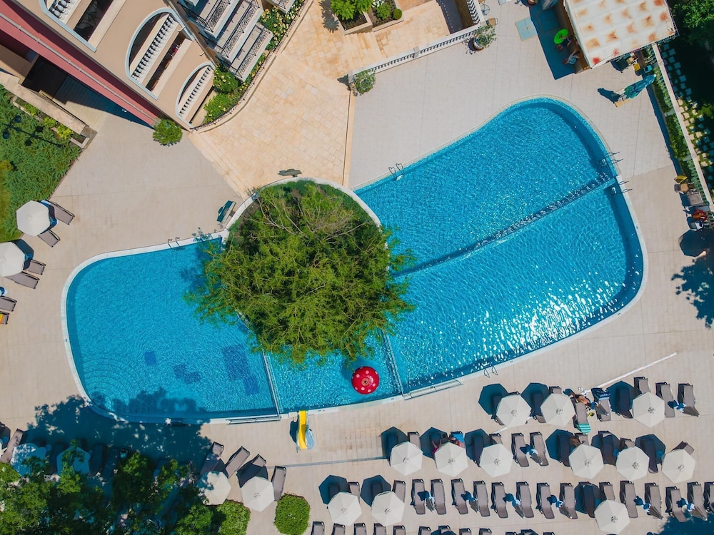 Festa Via Pontica — Pool in Pomorie, Burgas Region