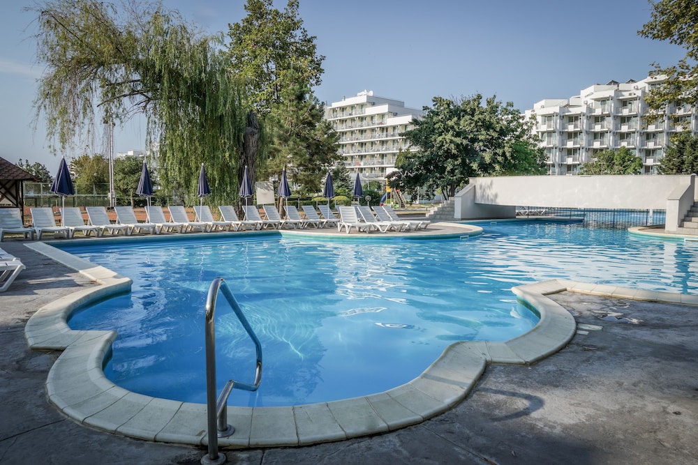 Hotel Sandy Beach — Pool in Albena, Dobrich
