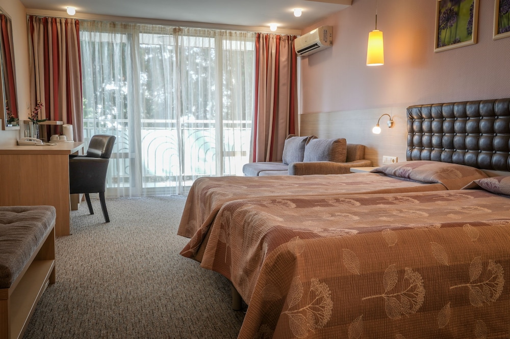 Hotel Sandy Beach — Rooms in Albena, Dobrich