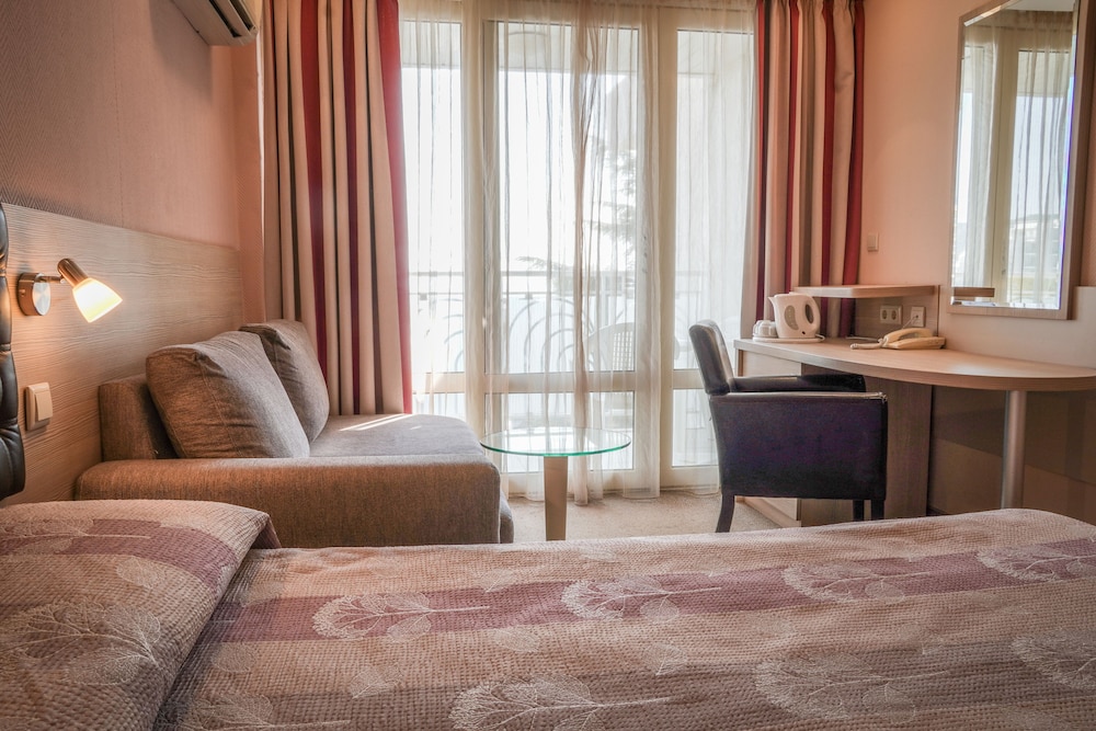 Hotel Sandy Beach — Rooms in Albena, Dobrich