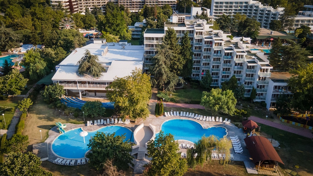 Hotel Sandy Beach — Pool in Albena, Dobrich