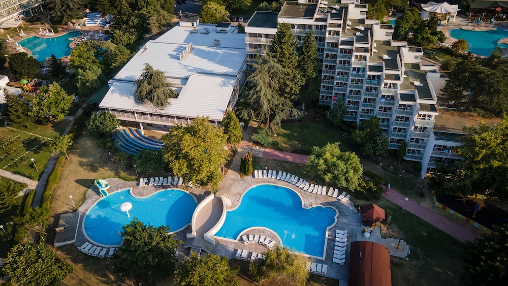 Hotel Sandy Beach — Pool in Albena, Dobrich