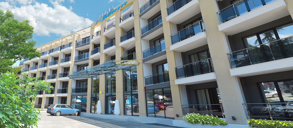 Arena Mar Hotel & SPA - All Inclusive — Hotel building in Golden Sands, Varna Region