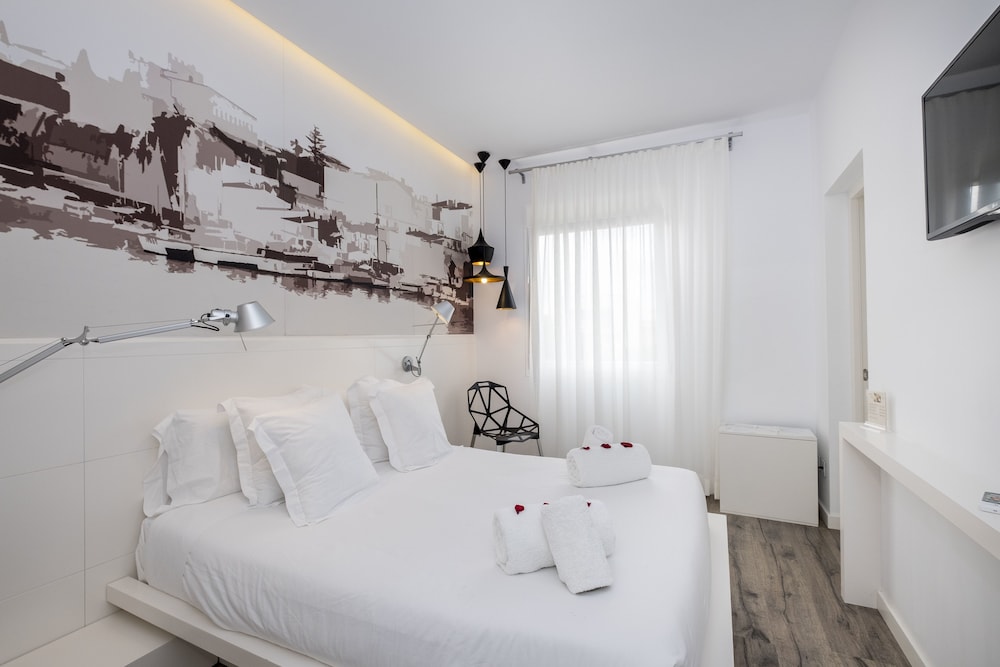 Hotel Abril 37 — Hotel rooms in Ciutadella de Menorca, Balearic Islands