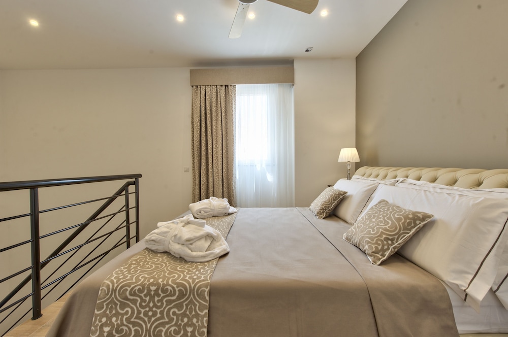 Palazzo Violetta — Hotel rooms in Sliema, Malta Island