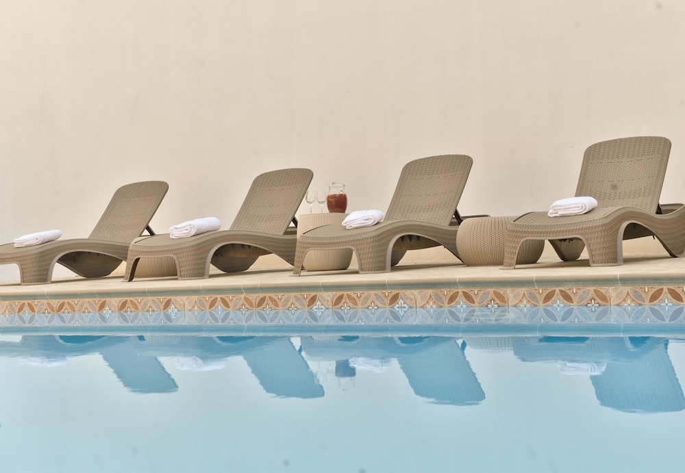 Palazzo Violetta — Swimming pool in Sliema, Malta Island