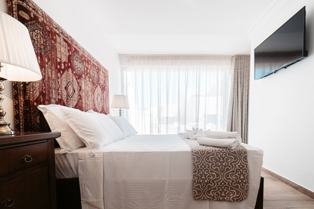 Palazzo Violetta — Hotel rooms in Sliema, Malta Island