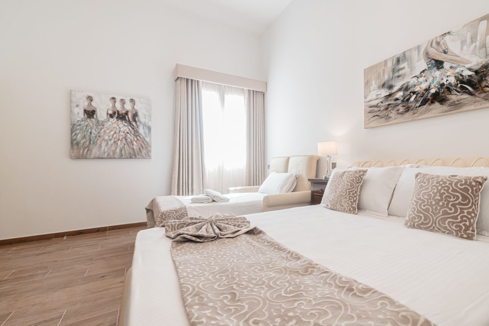 Palazzo Violetta — Hotel rooms in Sliema, Malta Island