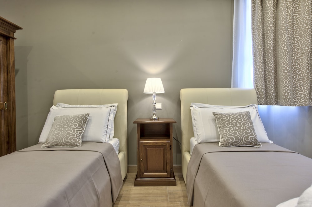 Palazzo Violetta — Hotel rooms in Sliema, Malta Island