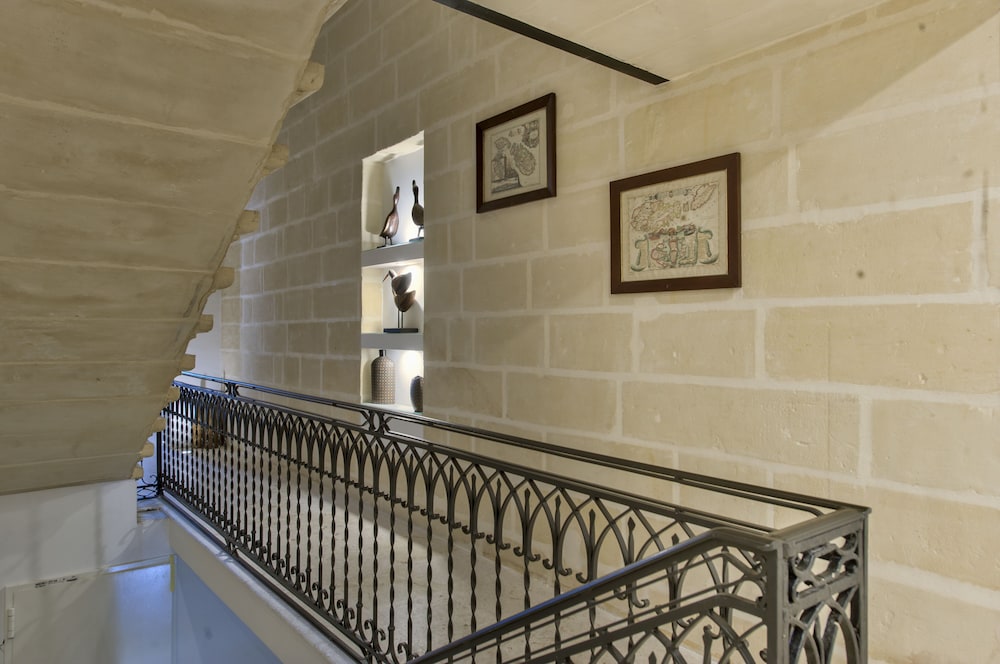 Palazzo Violetta — Hotel building in Sliema, Malta Island
