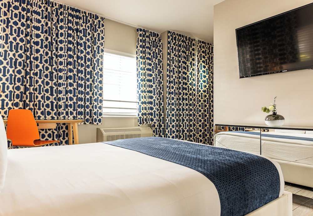Oceanside Hotel and Suites — Hotel rooms in Miami, Florida