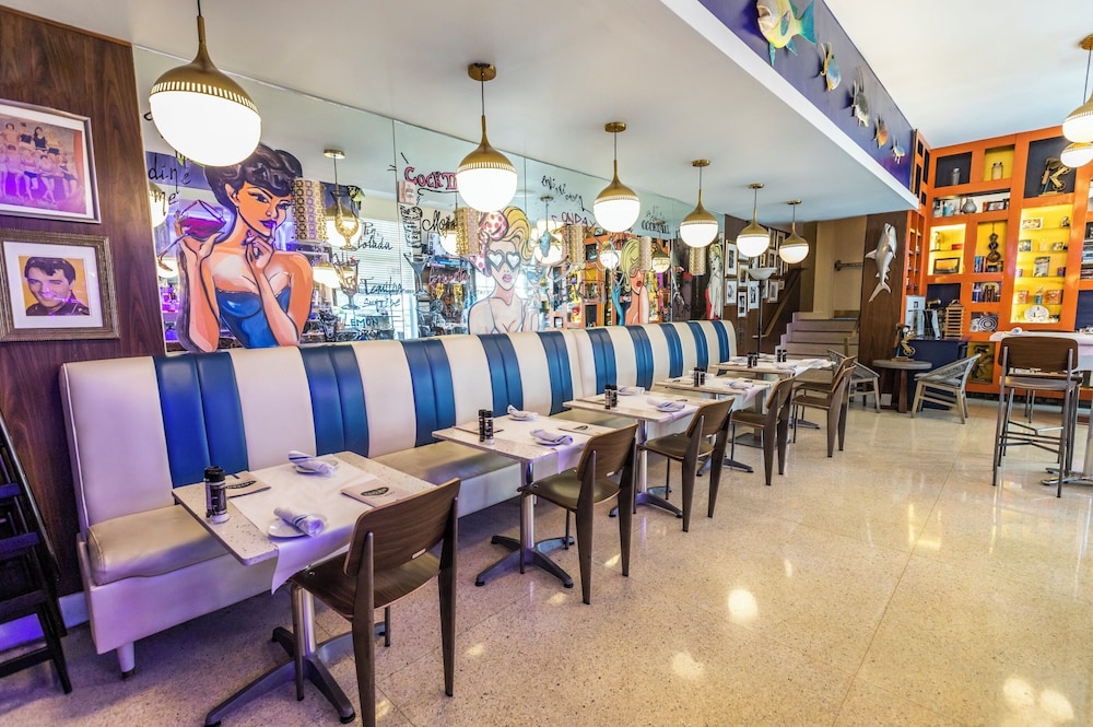 Oceanside Hotel and Suites — Restaurant & bars in Miami, Florida