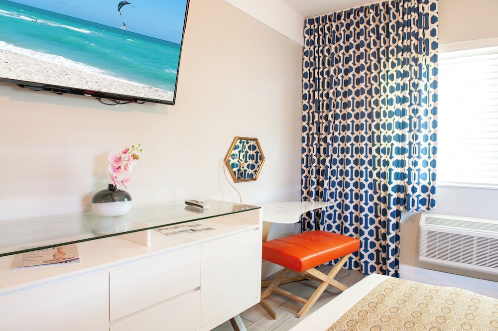 Oceanside Hotel and Suites — Hotel rooms in Miami, Florida