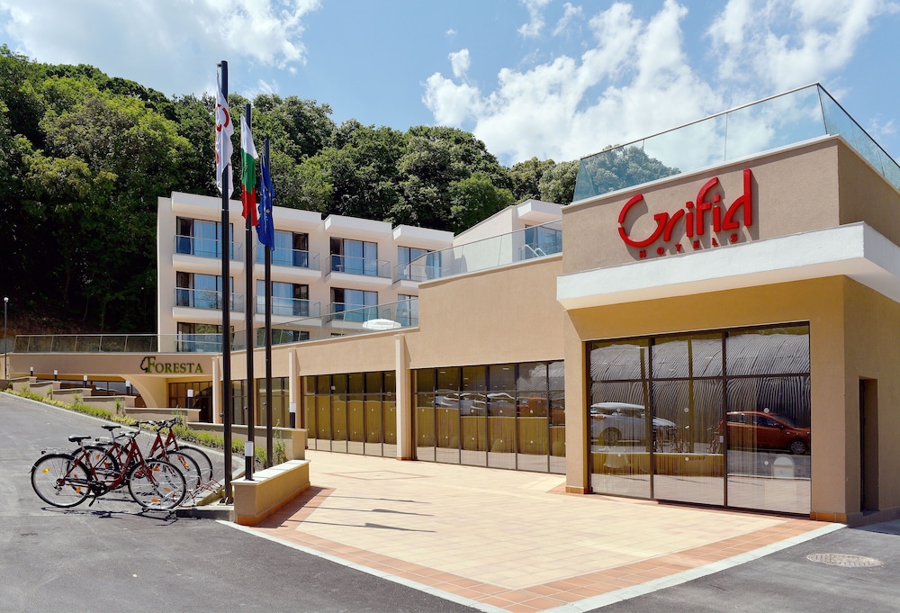 Hotel Grifid Foresta  Adults Only — Hotel building in Golden Sands, Varna Region