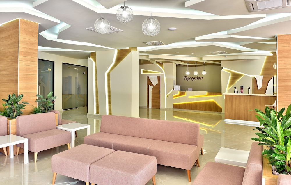 Hotel Grifid Foresta  Adults Only — Hotel building in Golden Sands, Varna Region