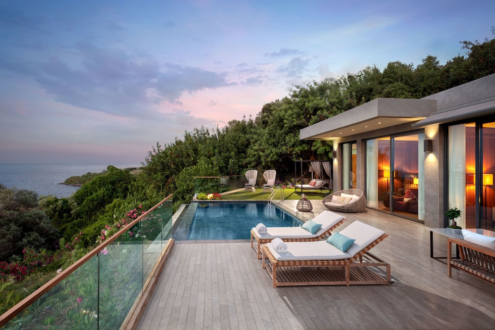 Mandarin Oriental, Bodrum — Swimming pool in Bodrum, Mugla