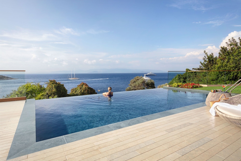 Mandarin Oriental, Bodrum — Swimming pool in Bodrum, Mugla