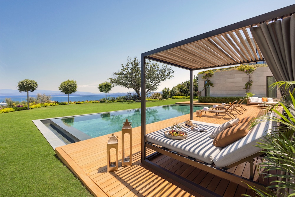 Mandarin Oriental, Bodrum — Swimming pool in Bodrum, Mugla