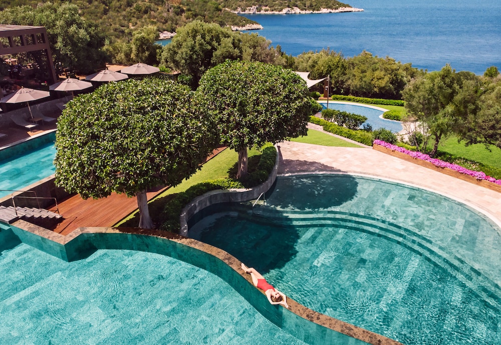 Mandarin Oriental, Bodrum — Swimming pool in Bodrum, Mugla