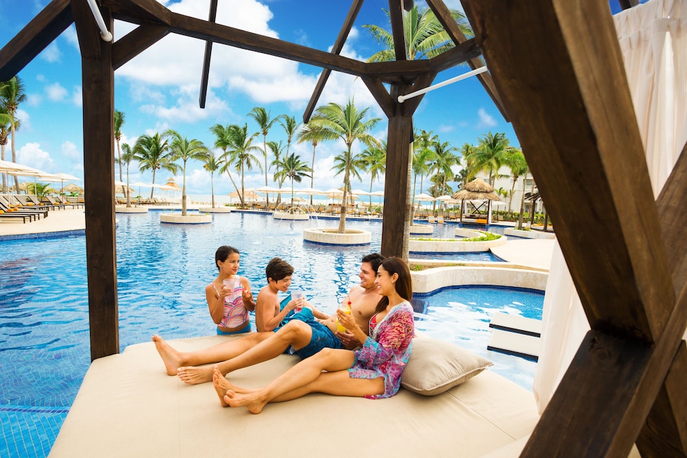 Hyatt Ziva Rose Hall - All Inclusive — Swimming pool in Montego Bay