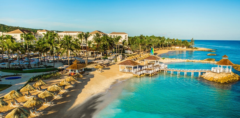 Hyatt Ziva Rose Hall - All Inclusive — Beach in Montego Bay