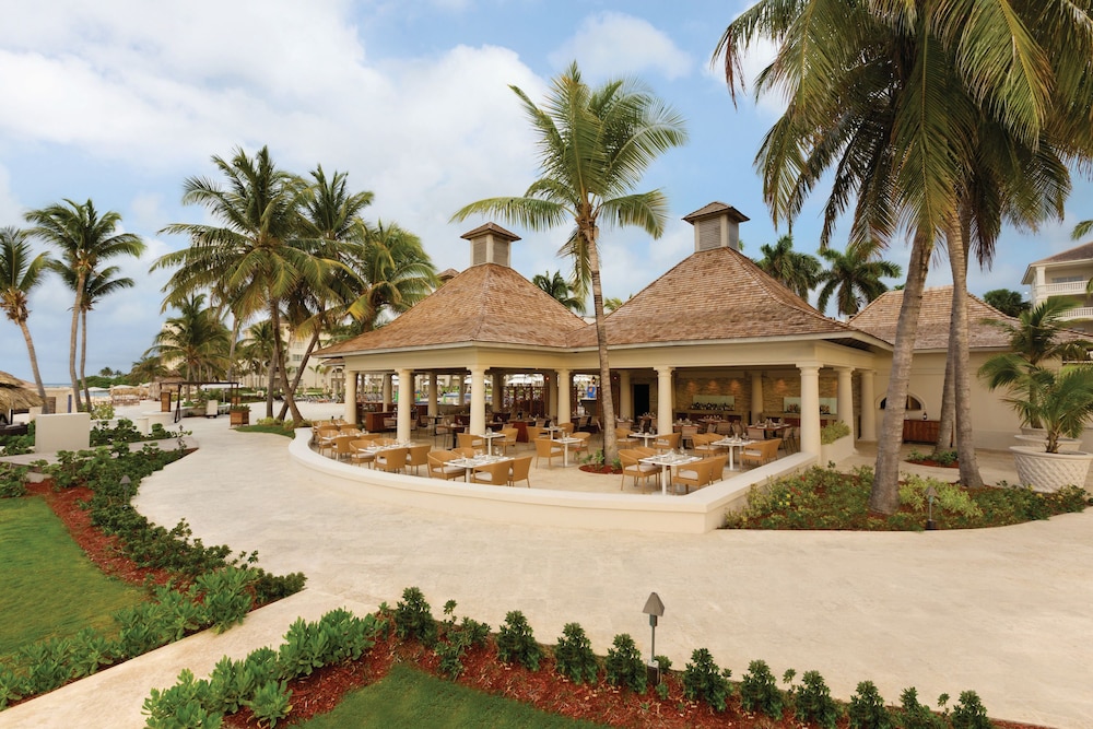 Hyatt Ziva Rose Hall - All Inclusive — Restaurant & bars in Montego Bay