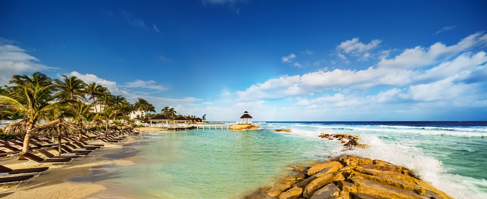 Hyatt Ziva Rose Hall - All Inclusive — Beach in Montego Bay