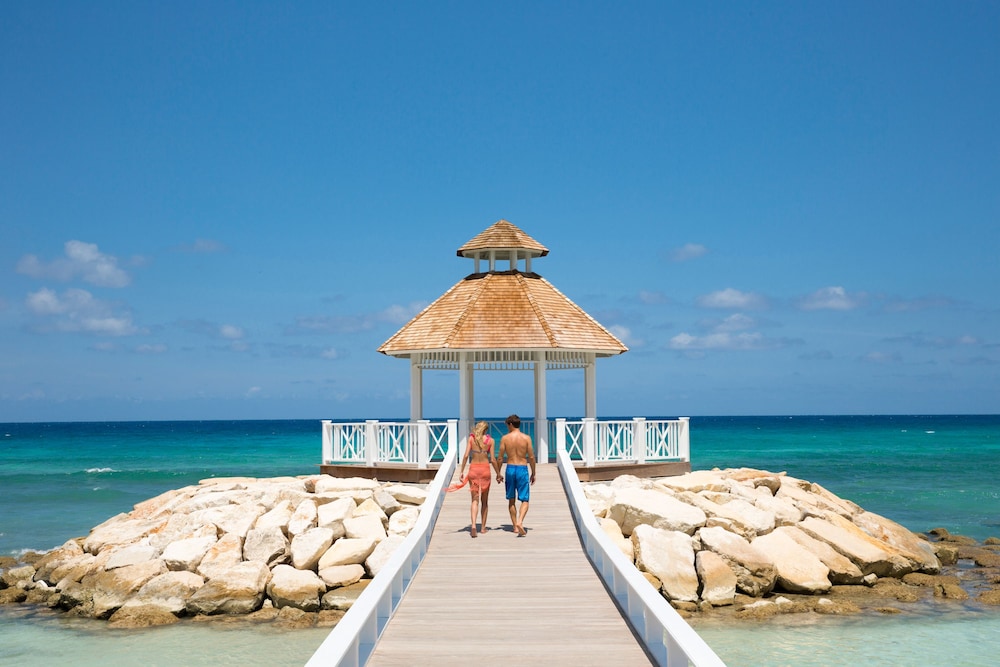 Hyatt Ziva Rose Hall - All Inclusive — Beach in Montego Bay