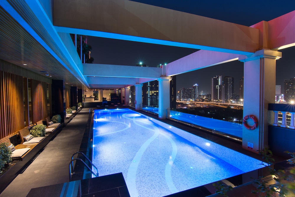 Lancaster Bangkok — Swimming pool in Bangkok, Bangkok