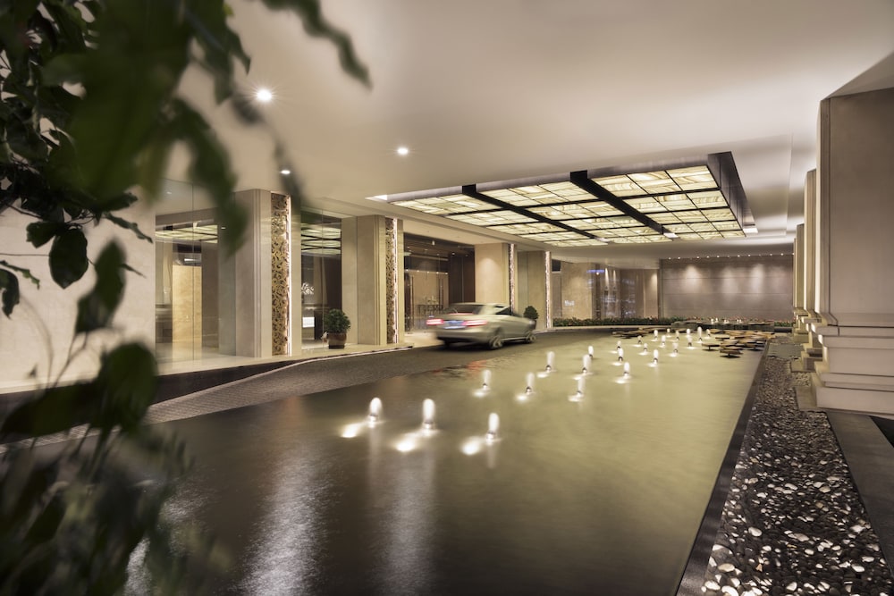 Lancaster Bangkok — Swimming pool in Bangkok, Bangkok