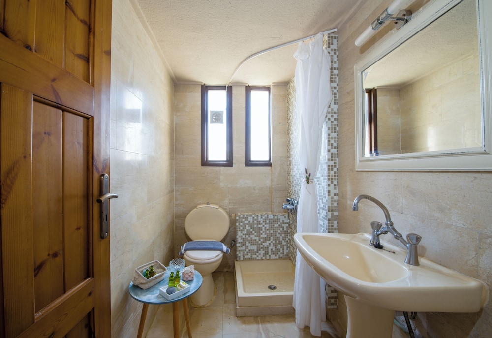 Evangelos Apartments — Hotel rooms in Platanias