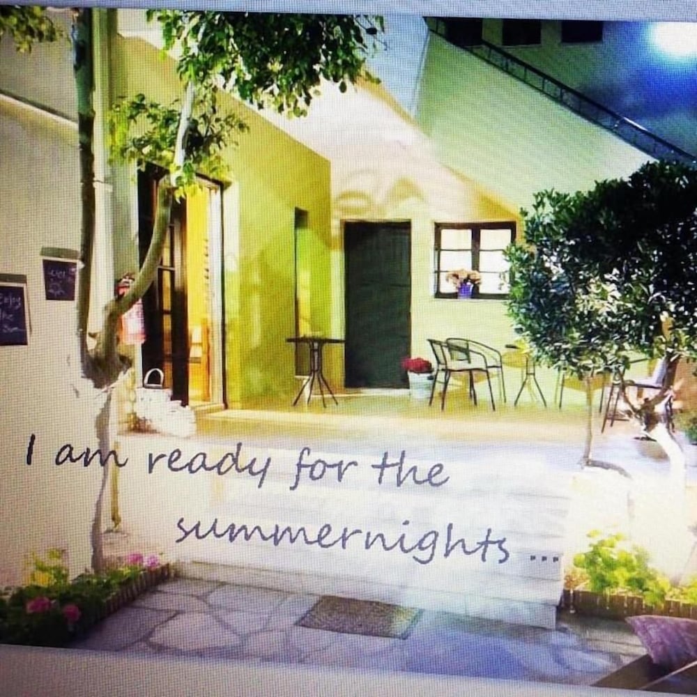 Evangelos Apartments — Hotel building in Platanias