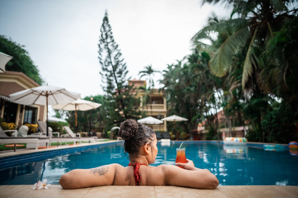 De Mandarin Beach Resort Suites & Villas — Swimming pool in Candolim, Goa