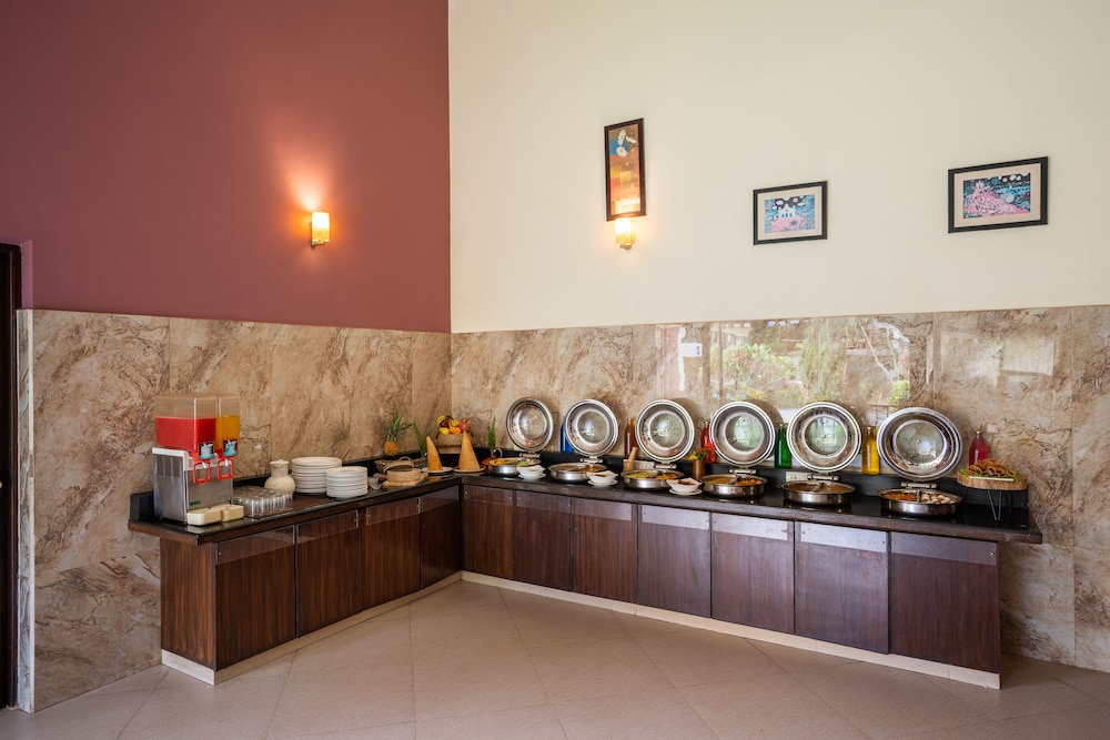 De Mandarin Beach Resort Suites & Villas — Restaurant & bars in Candolim, Goa