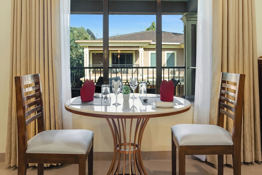 Seashell Suites and Villas — Restaurant & bars in Candolim, Goa