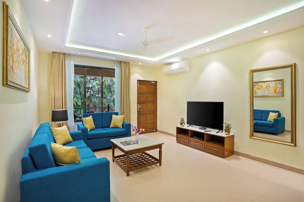 Seashell Suites and Villas — Hotel rooms in Candolim, Goa