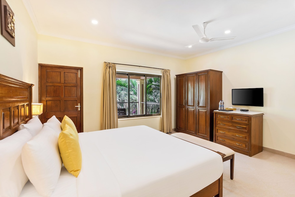 Seashell Suites and Villas — Hotel rooms in Candolim, Goa