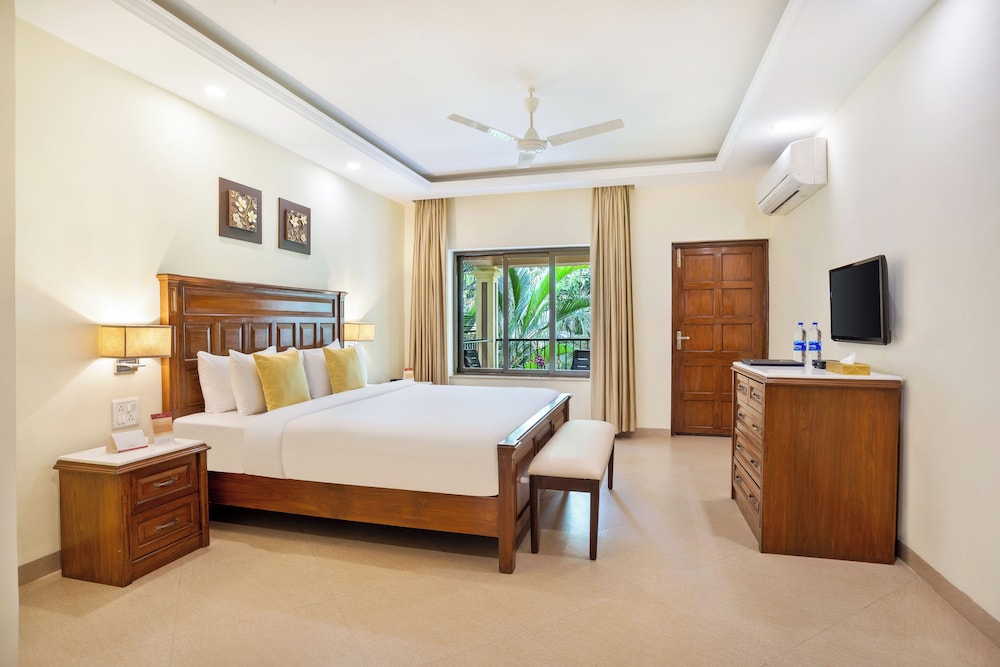 Seashell Suites and Villas — Hotel rooms in Candolim, Goa