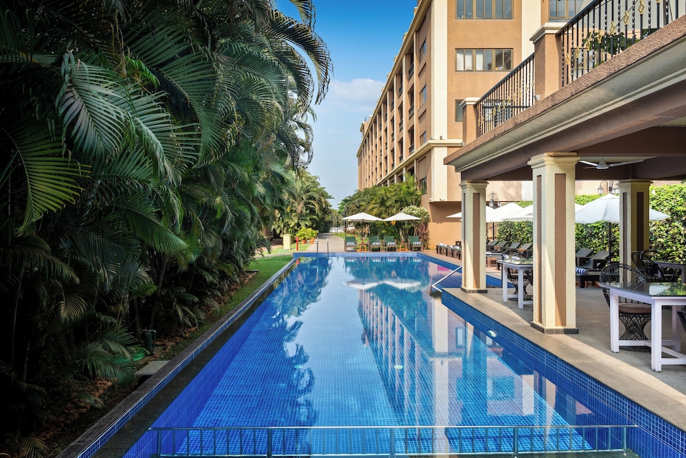 Seashell Suites and Villas — Swimming pool in Candolim, Goa