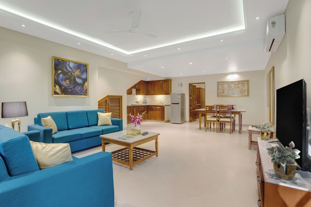 Seashell Suites and Villas — Hotel rooms in Candolim, Goa