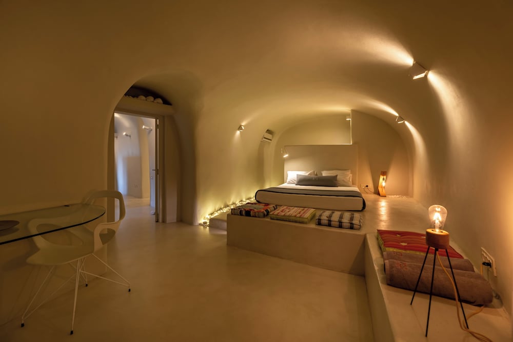 270 Oia's View — Hotel rooms in Oia, South Aegean