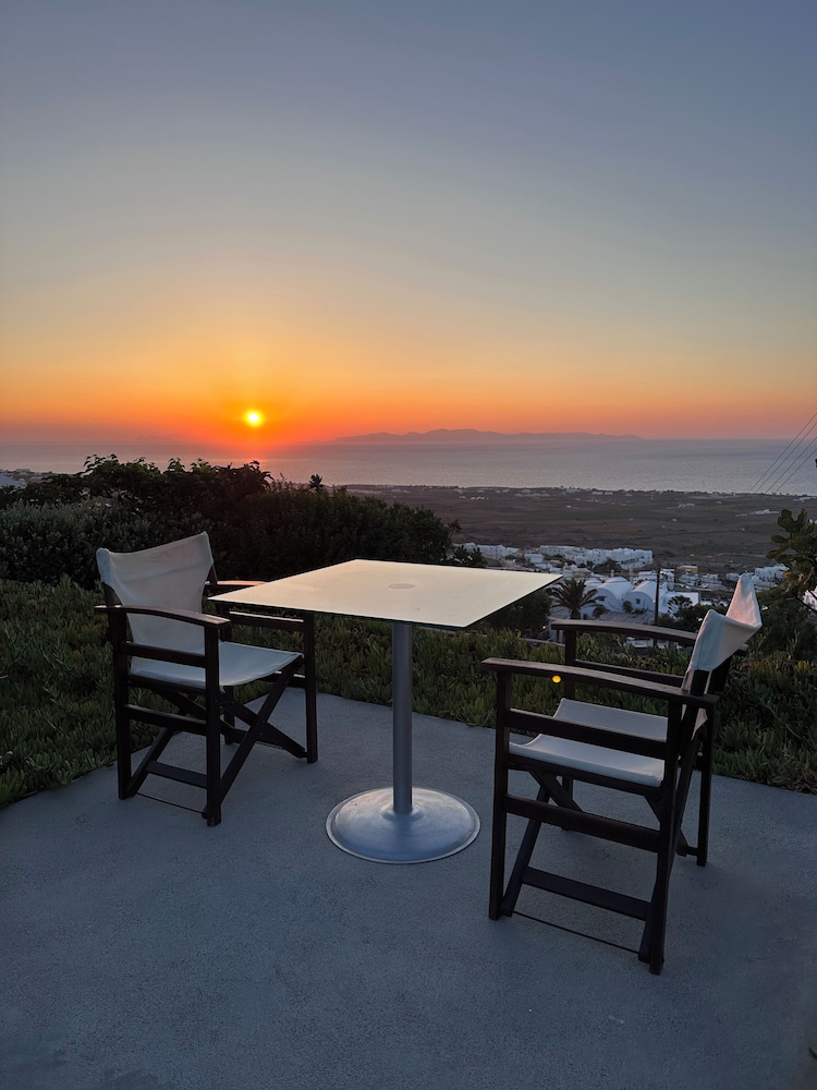 270 Oia's View — Beach in Oia, South Aegean