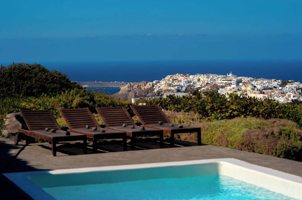 270 Oia's View — Swimming pool in Oia, South Aegean