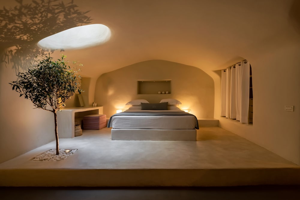 270 Oia's View — Hotel rooms in Oia, South Aegean