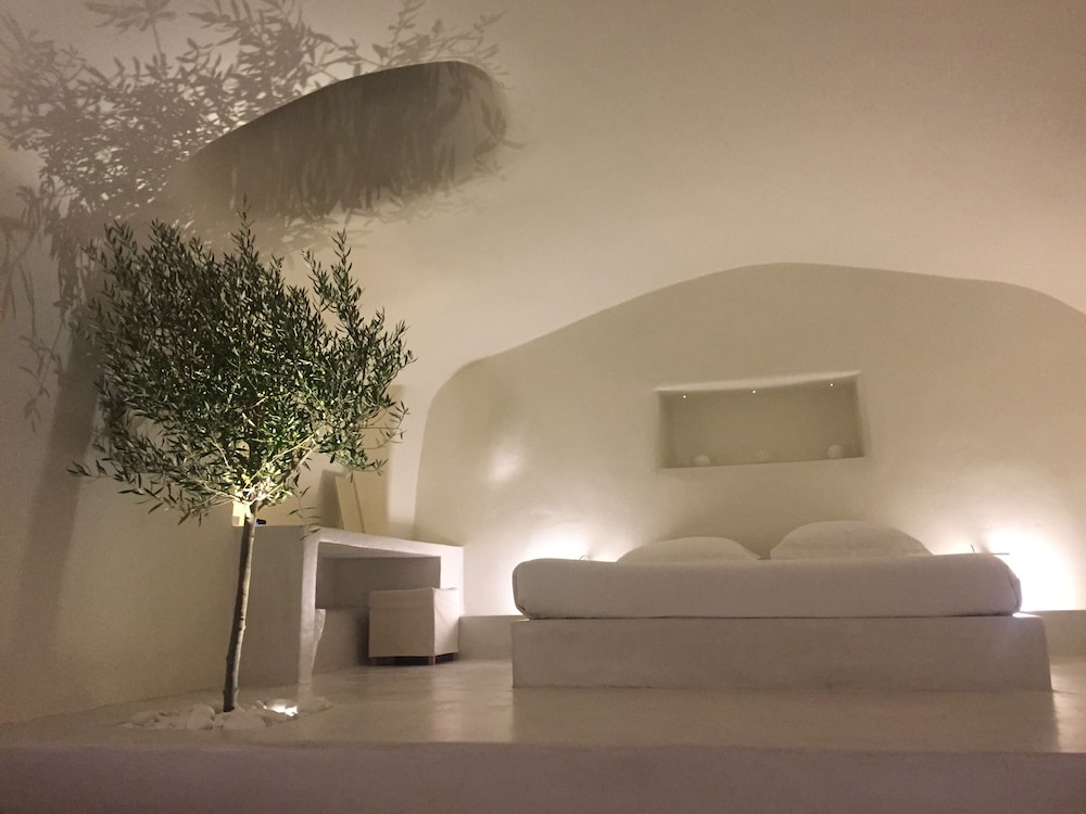270 Oia's View — Hotel rooms in Oia, South Aegean