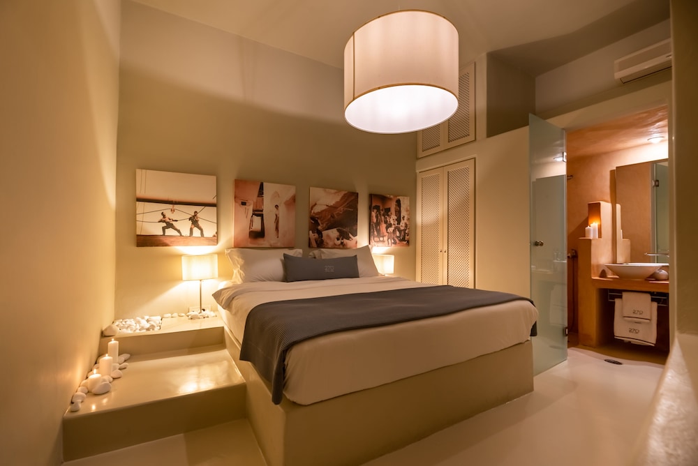 270 Oia's View — Hotel rooms in Oia, South Aegean
