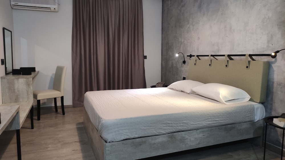California Beach Hotel - Adults only — Hotel rooms in Laganas, Ionian Islands