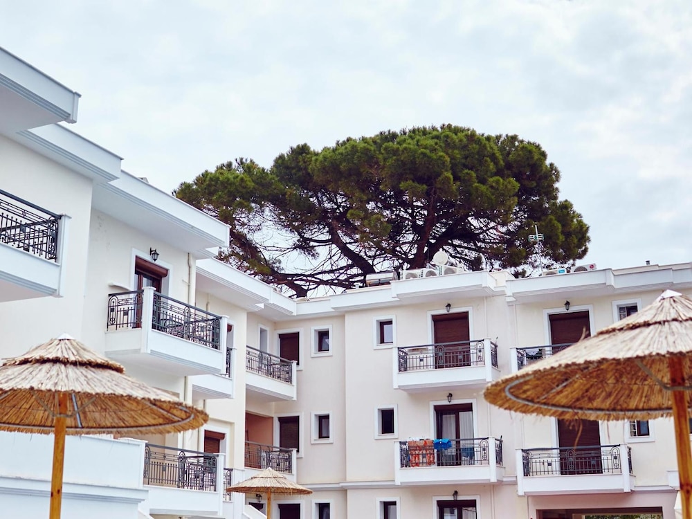 Skiathos Somnia — Hotel building in Skiathos, Thessaly