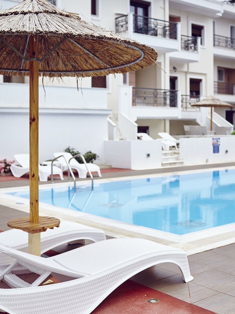 Skiathos Somnia — Swimming pool in Skiathos, Thessaly